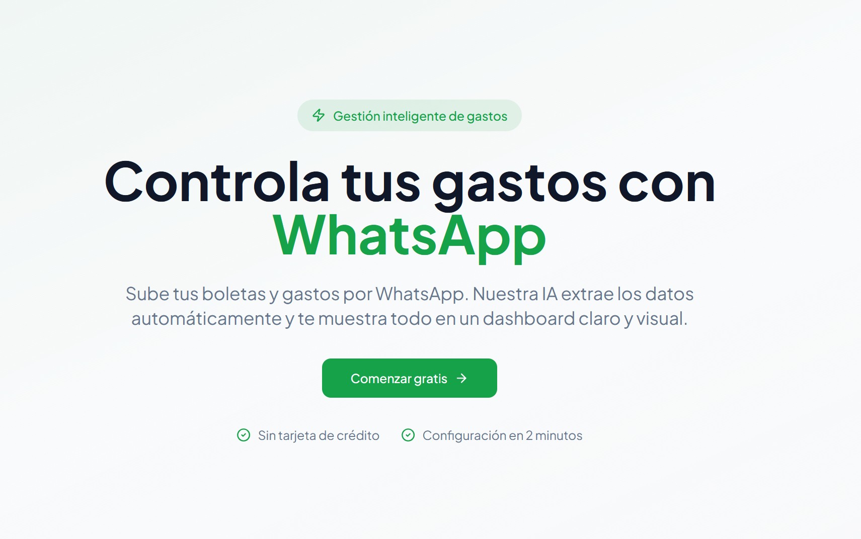 Dashboard de Aigastos mostrando resumen de gastos y gráficos por categoría